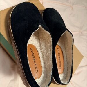Lucky Brand Black Suede-Look Sherpa-Lined Mules
